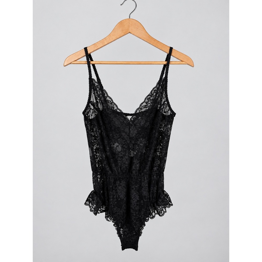 Vintage Y2K Victoria's Secret Black Lace Teddy Bodysuit Medium